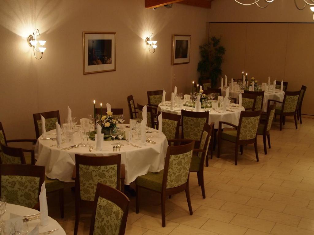 Parkhotel Zum Stern Oberaula Bagian luar foto