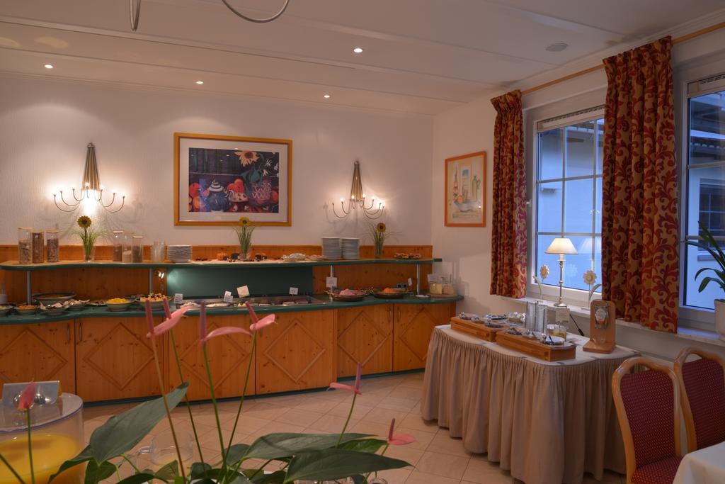 Parkhotel Zum Stern Oberaula Bagian luar foto